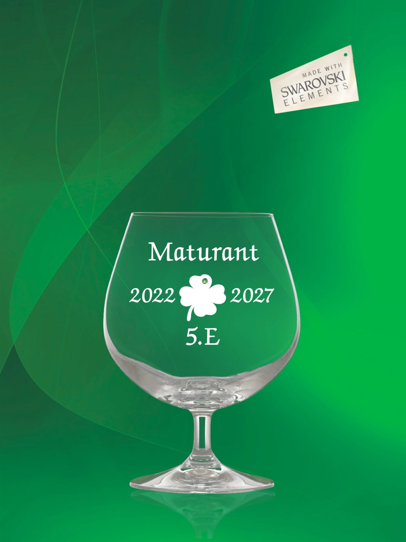 Detailné gravírovanie na poháre na stužkovú pre maturantov.