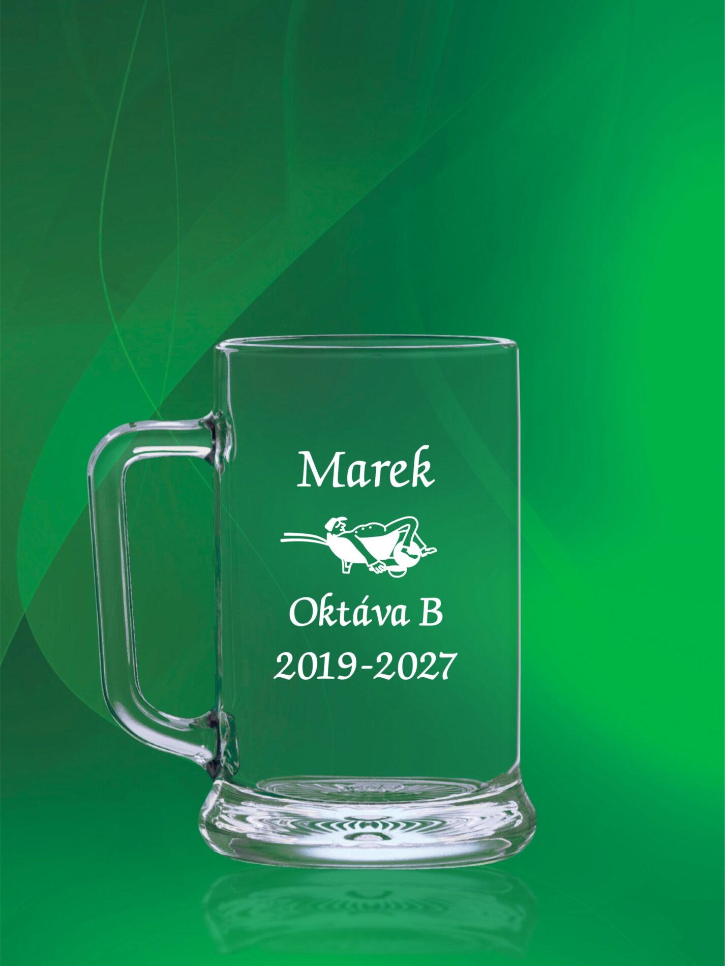 Detailné gravírovanie na poháre na stužkovú pre maturantov.