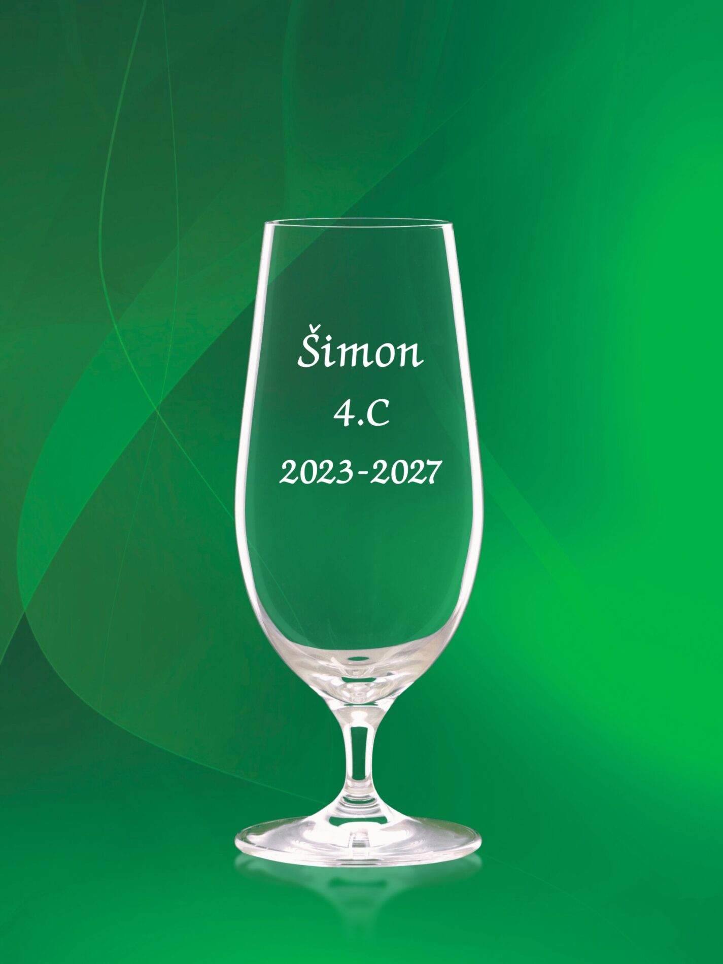 Detailné gravírovanie na poháre na stužkovú pre maturantov