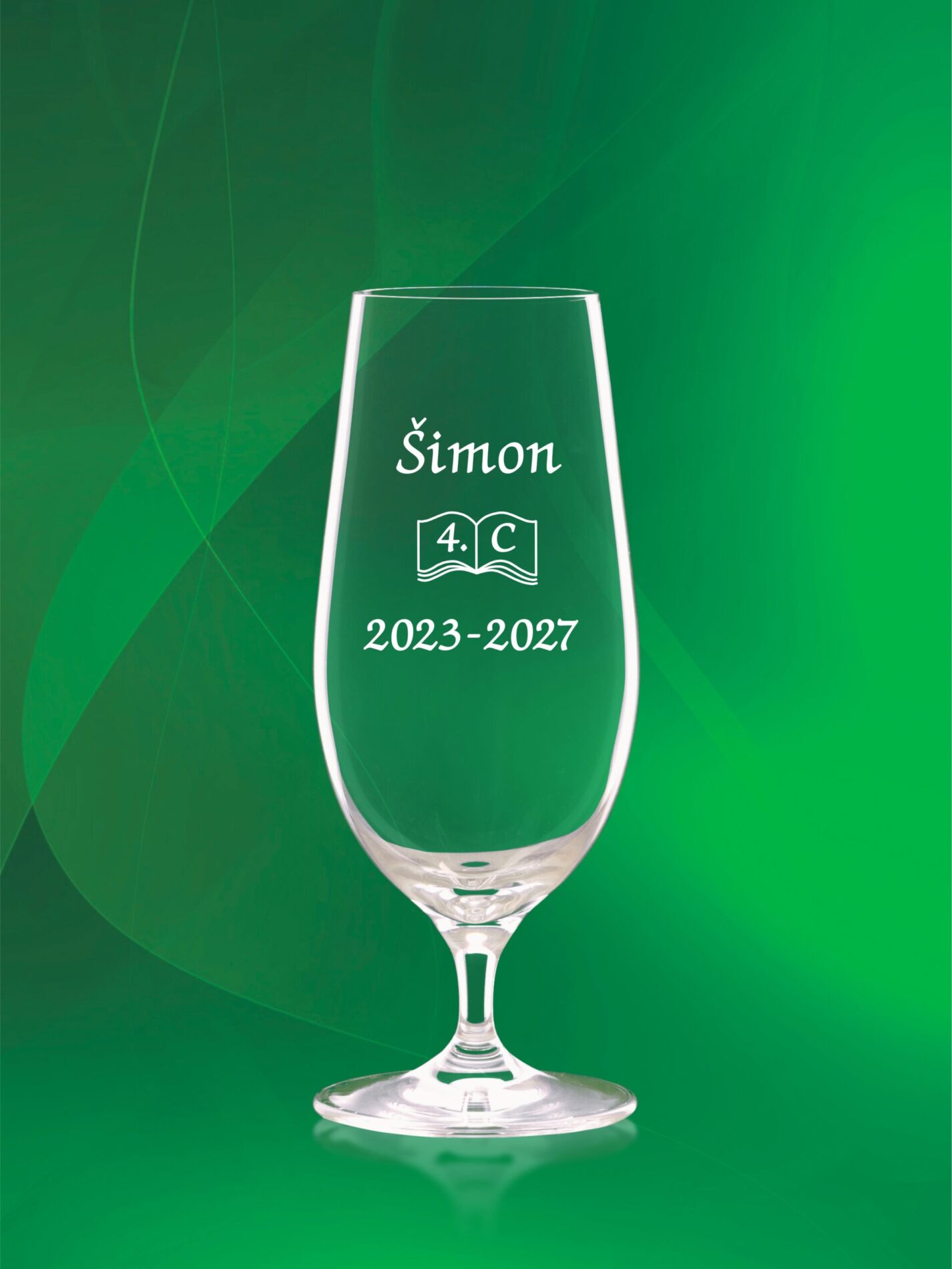 Detailné gravírovanie na poháre na stužkovú pre maturantov