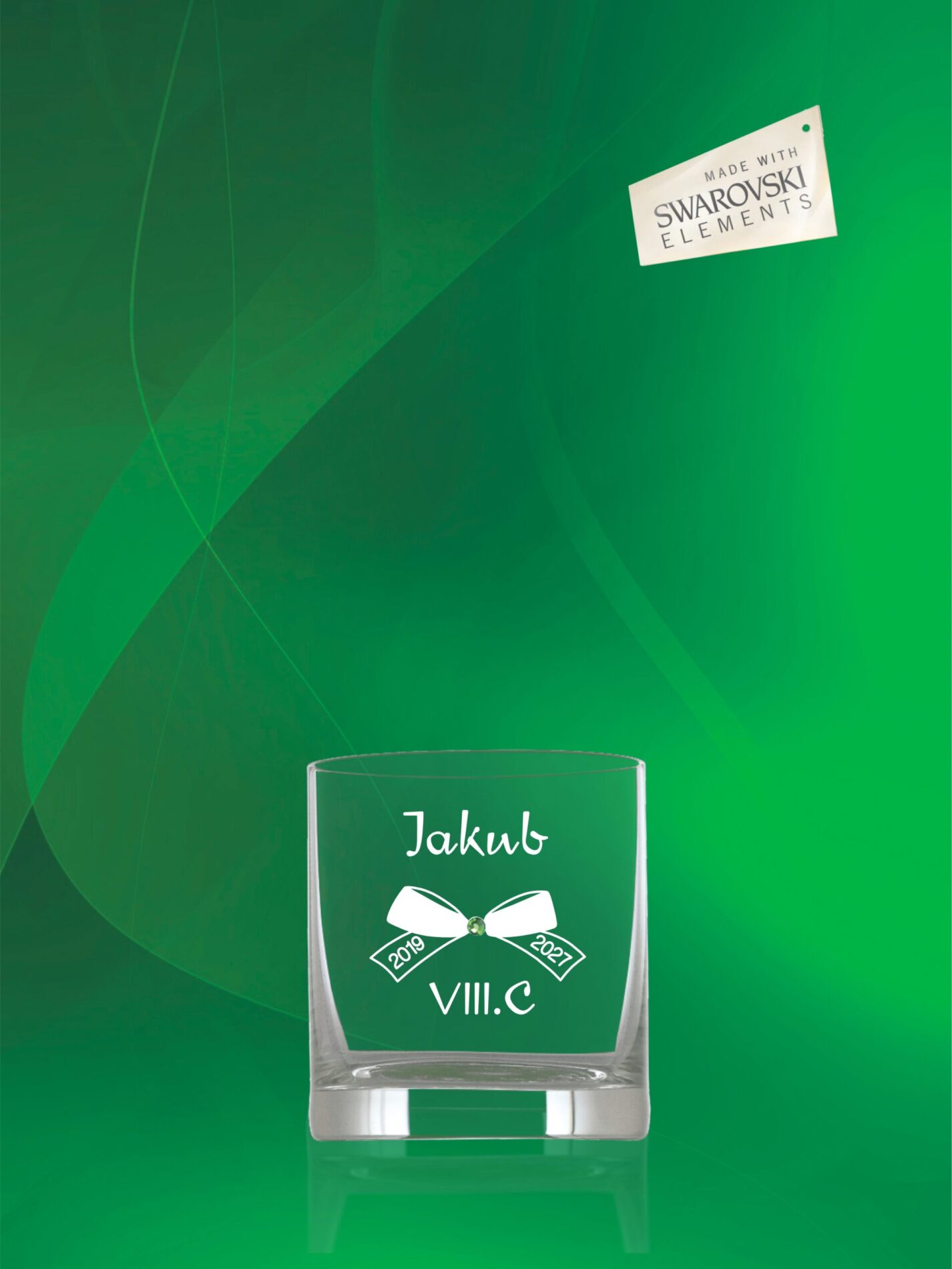 Detailné gravírovanie na poháre na stužkovú pre maturantov.